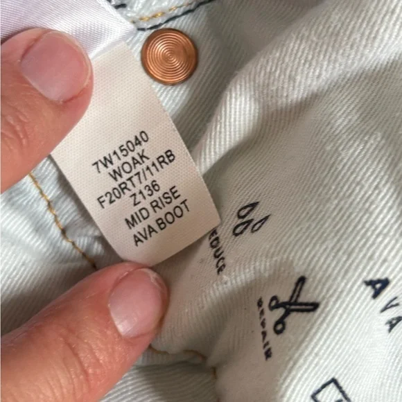 Lucky Brand Light Blue Flare Jeans - Picture 5 of 9